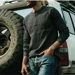 Taylor Stitch Men's The Heavy Bag Henley Size 44 Gray  EUC